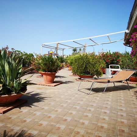 Апартаменты La Terrazza Di Jenny Палермо Экстерьер фото