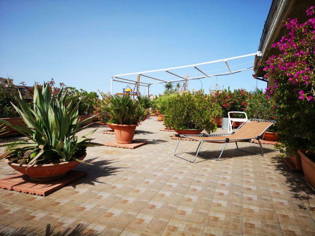Апартаменты La Terrazza Di Jenny Палермо Экстерьер фото